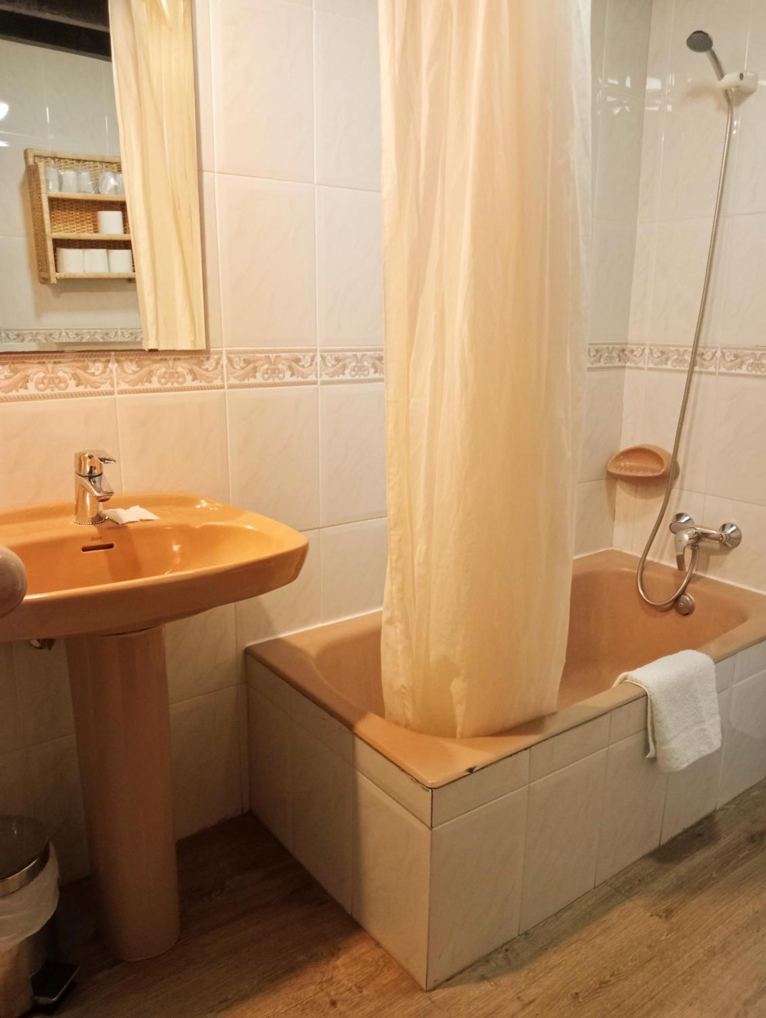Casa Pelayo 2 *